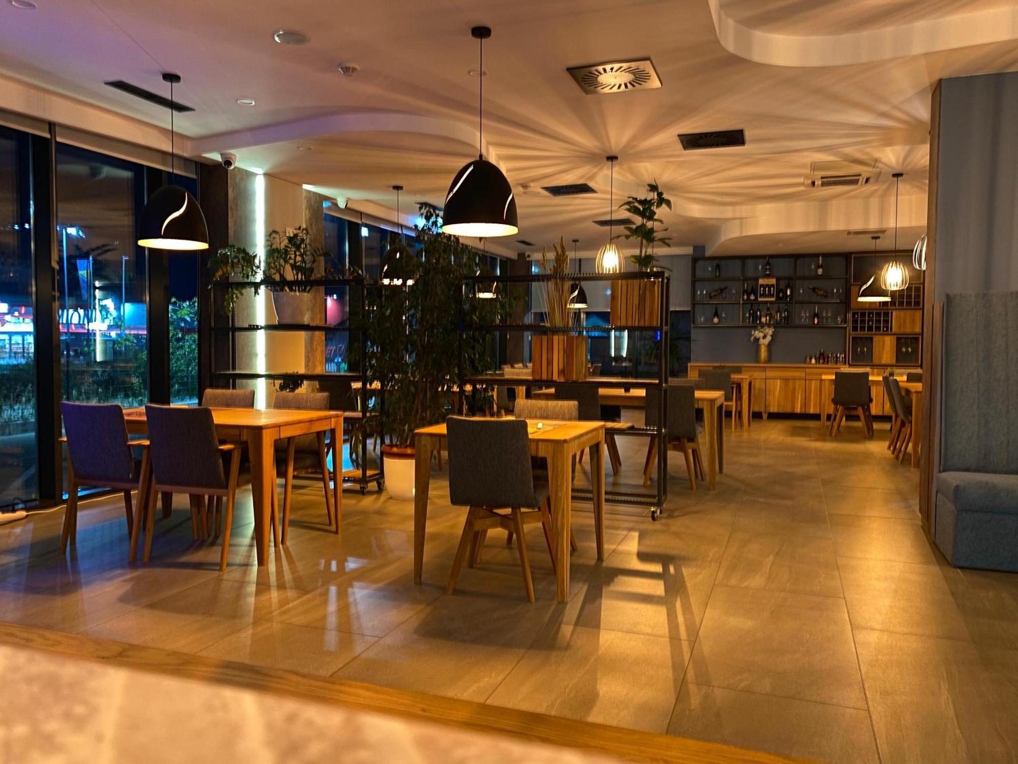 Hotel Gold Jet Bihać Eksteriør billede